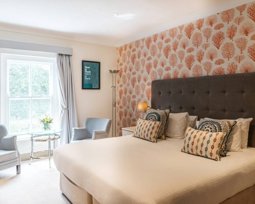 xr:d:DAFtghAVHFU:7,j:8401866988468444421,t:23090418